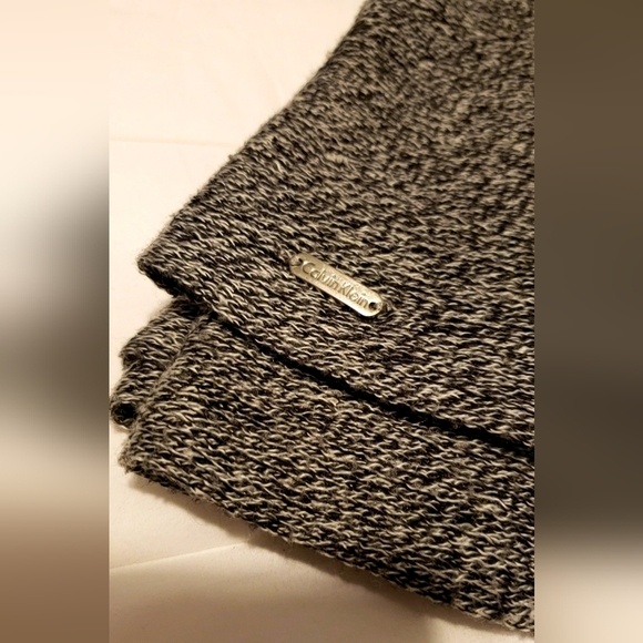 Calvin Klein Infinity Scarf - Picture 7 of 8